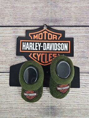 Harley-Davidson Baby Boys' Bar & Shield Patch Newborn Booties Socks, Green